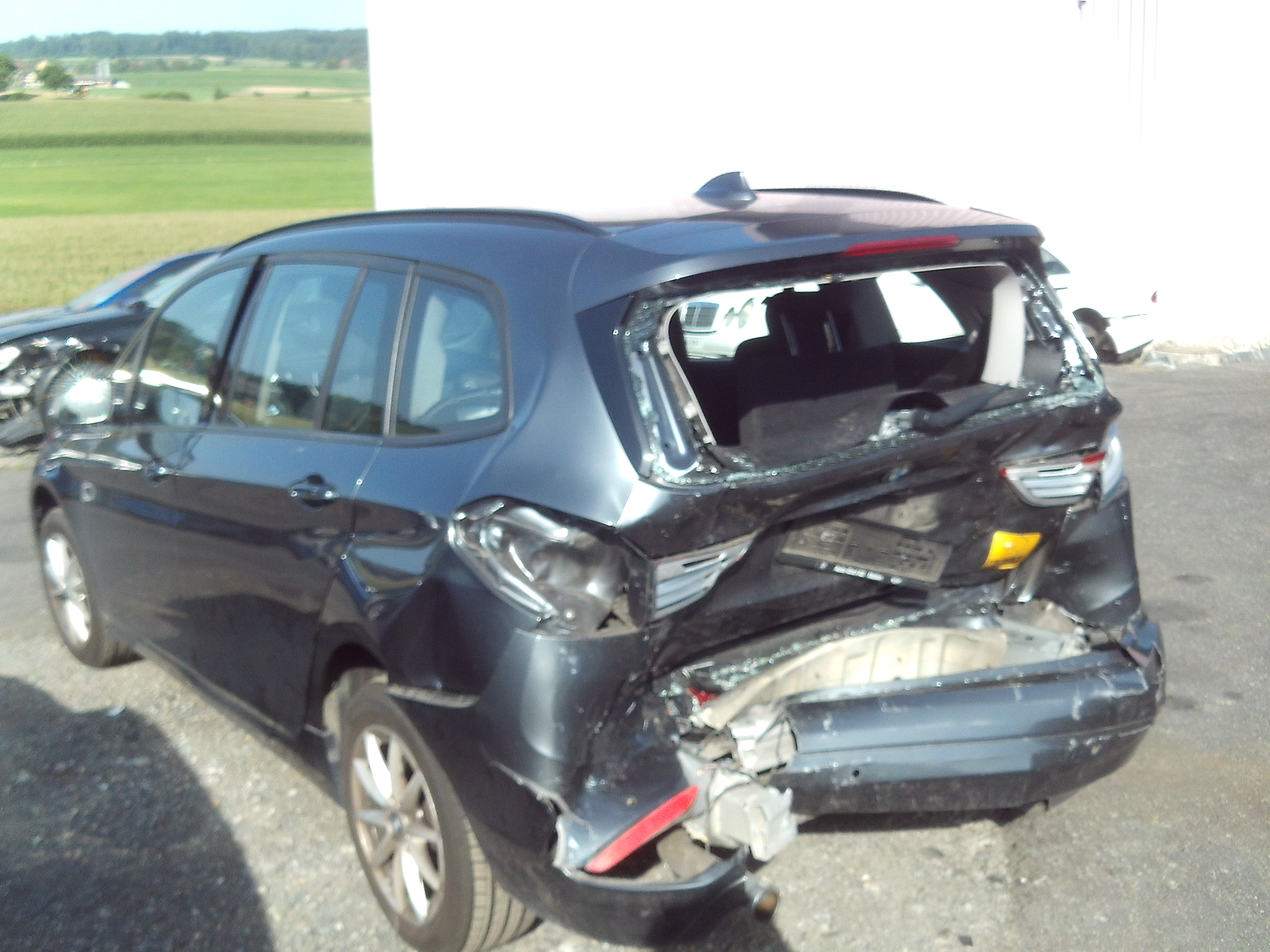 BMW2ergrau_3.JPG