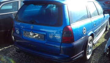 OpelVectraBi500_3.JPG