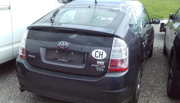 ToyotaPriusHybdrid_2.JPG
