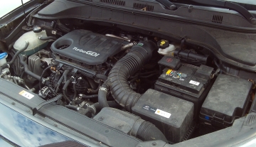 hyundaikonaschwarz_7.JPG