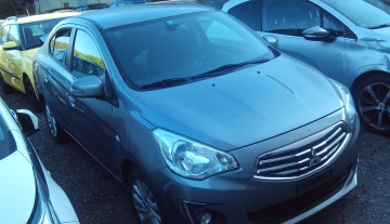 mitsubishiattrage_1.JPG
