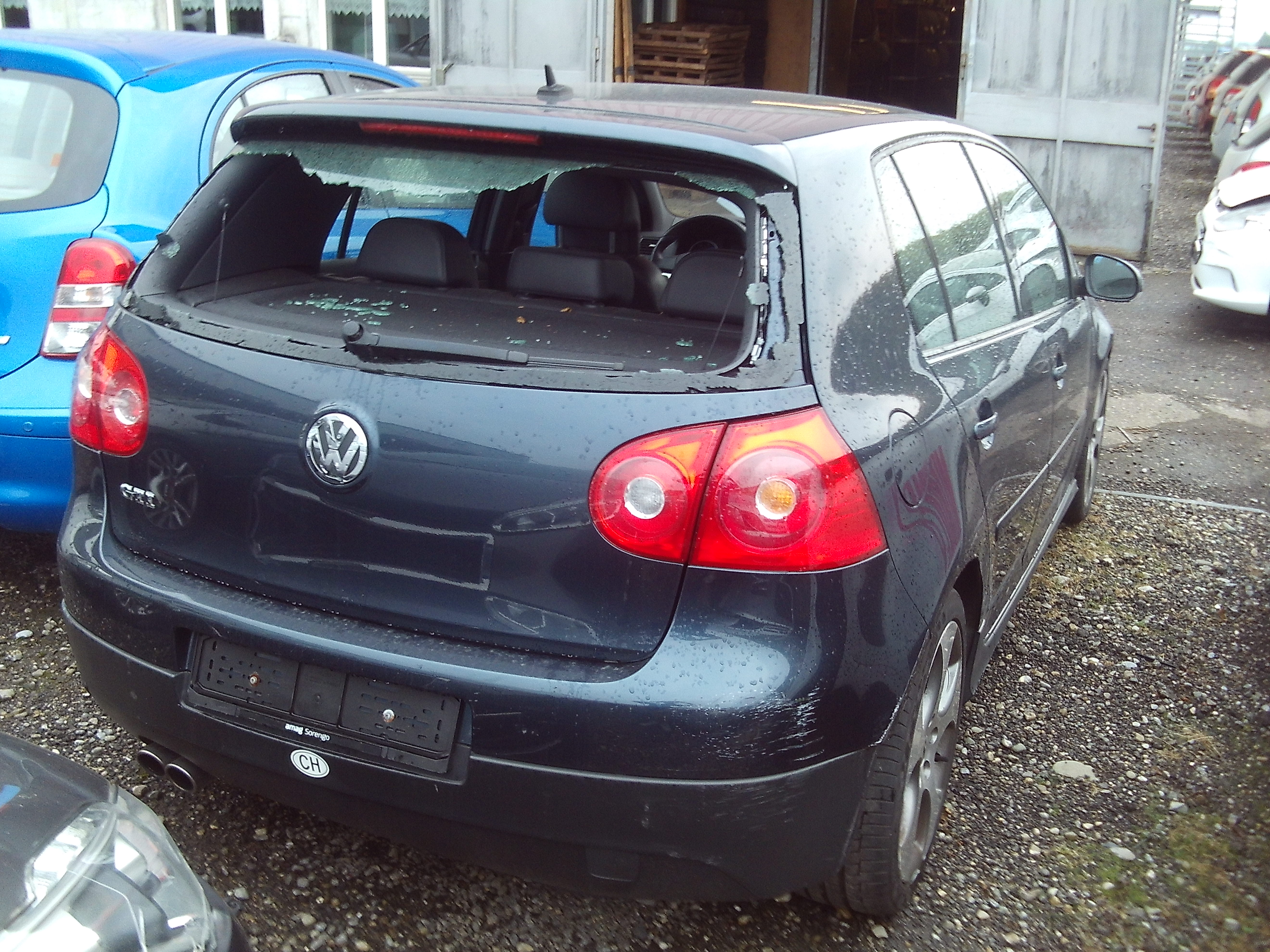 vwgolf5gti_2.JPG